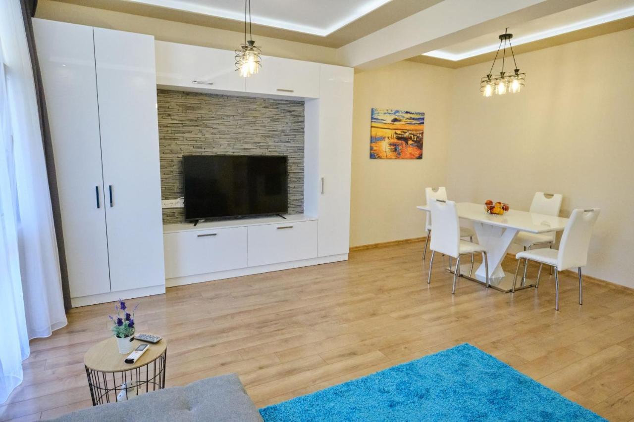 Luxury Nevena Apartment - Bogoridi Super Centre Burgas by Eksteriør bilde